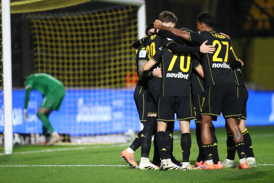 Νίκη μετά από μήνες για τον Αρη, 2-1 στο φινάλε την ΑΕΛ