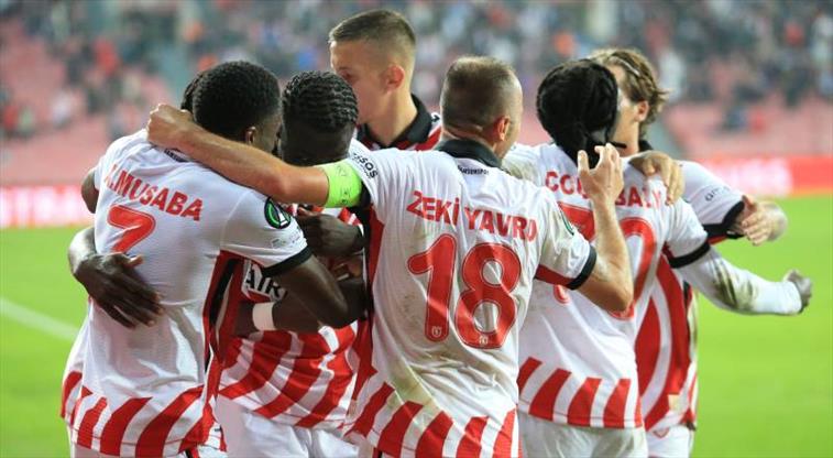 Αντίπαλοι ΑΕΚ: Η Σαμσουνσπόρ κοντράρεται με την Μπεσίκτας στην Πόλη