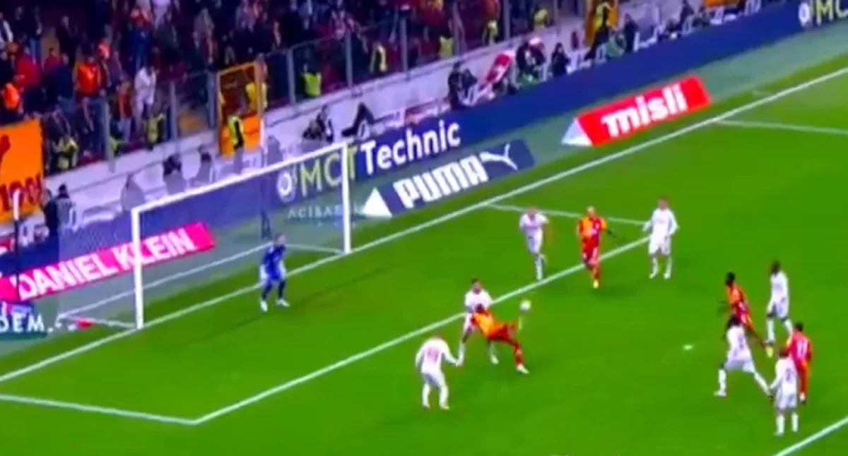 Το απίθανο γκολ-ψαλιδάκι του Όσιμεν που «πλήγωσε» την Σαμσουνσπόρ